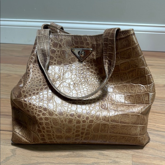 Handbags - Elegant Brown Crocodile-Embossed Tote Bag